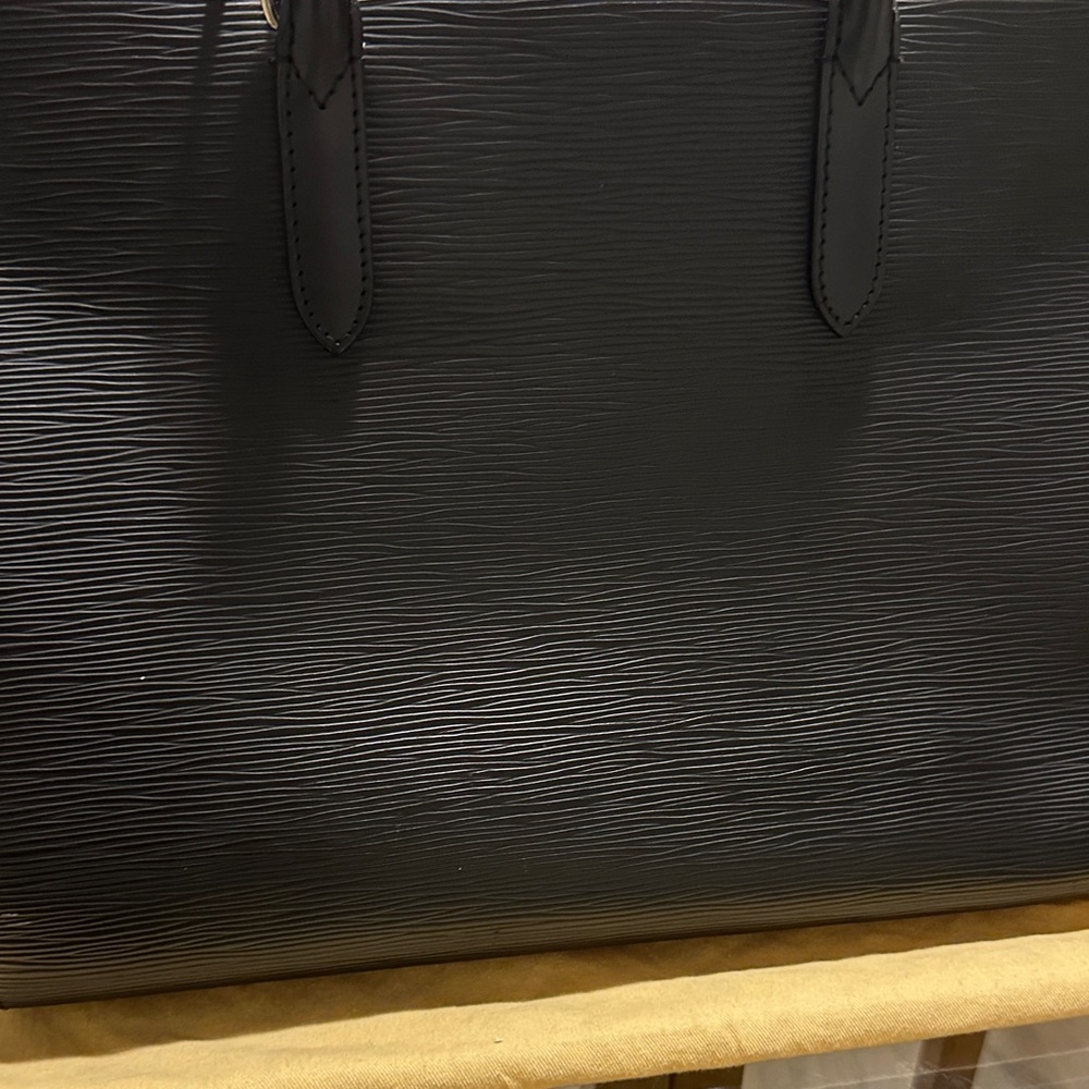 Louis Vuitton Black Epi Leather Structured Satchel with Shoulder Strap - Picture 5 of 12